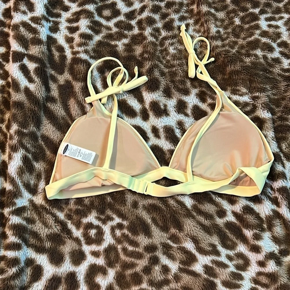 Old Navy elegant yellow